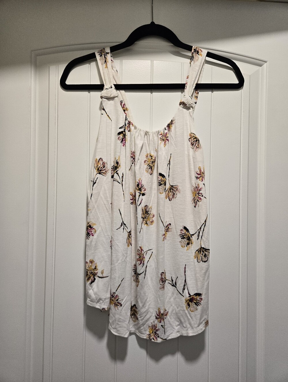 Maurices White Floral Knot-Shoulder Tank Top